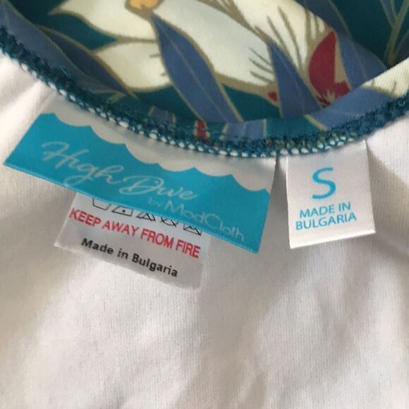 ModCloth The Teresa One piece Floral Swimsuit - Picture 12 of 14